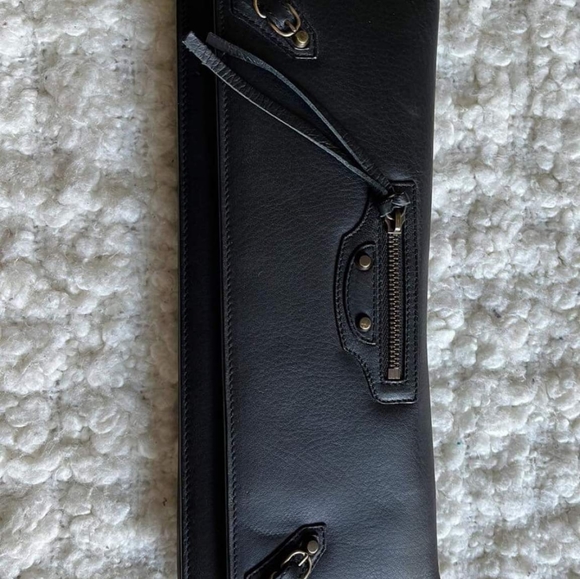 Balenciaga Handbags - ❤️ 💲3️⃣7️⃣0️⃣ off pm Balenciaga long wallet❤️
